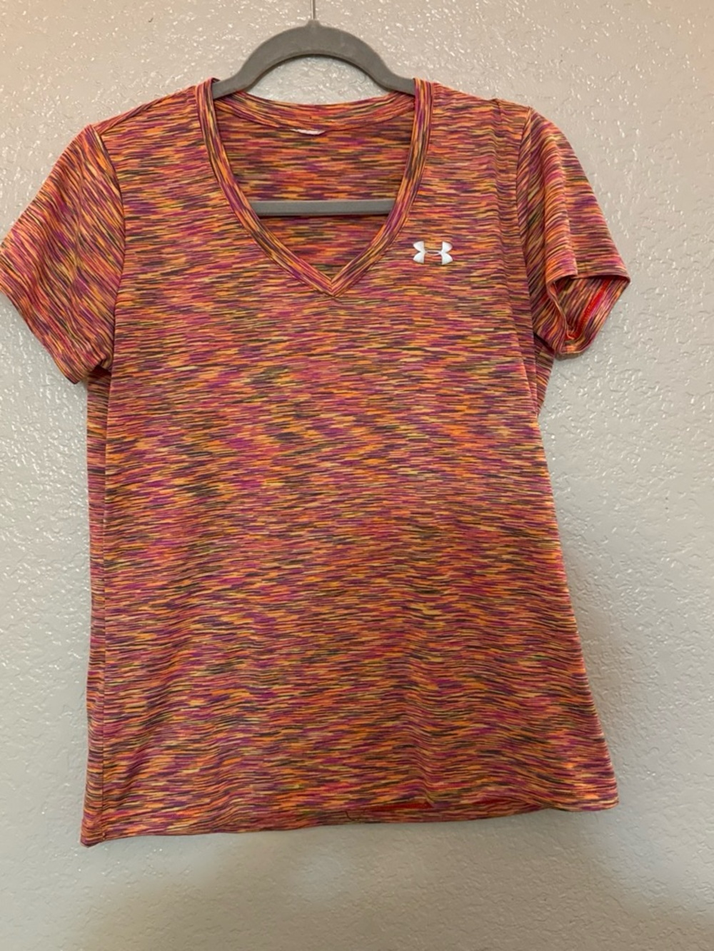 Under Armour Women's Multicolor Space-Dye V-Neck Tee - Pink & Orange